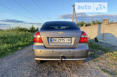 Седан Chevrolet Aveo 2011 в Ровно