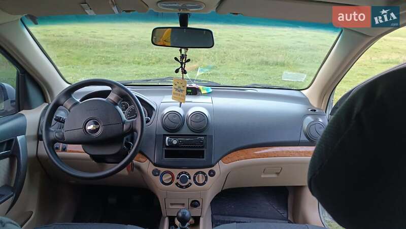 Седан Chevrolet Aveo 2007 в Бурштині