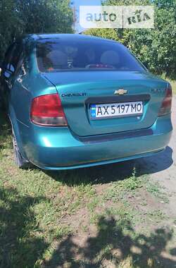 Седан Chevrolet Aveo 2004 в Изюме