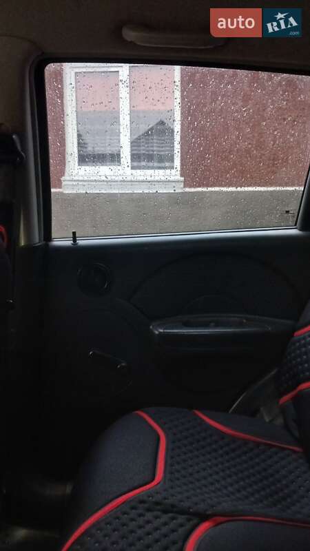 Хетчбек Chevrolet Aveo 2006 в Глинянах