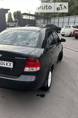 Седан Chevrolet Aveo 2005 в Днепре