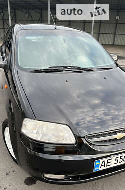 Седан Chevrolet Aveo 2005 в Днепре