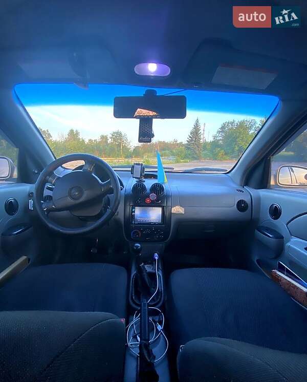 Хэтчбек Chevrolet Aveo 2004 в Изюме фото 6 Хэтчбек Chevrolet Aveo 2004 в Изюме