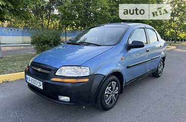 Седан Chevrolet Aveo 2005 в Киеве