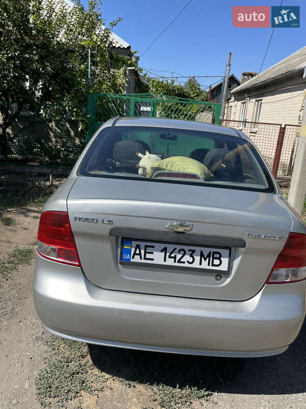Седан Chevrolet Aveo 2005 в Синельниково