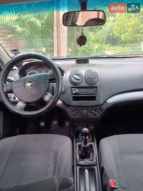 Хэтчбек Chevrolet Aveo 2010 в Харькове