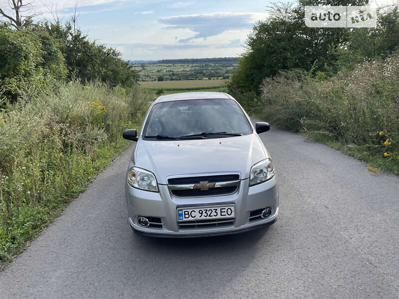 Седан Chevrolet Aveo 2008 в Пустомитах