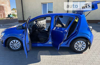 Хетчбек Chevrolet Aveo 2011 в 