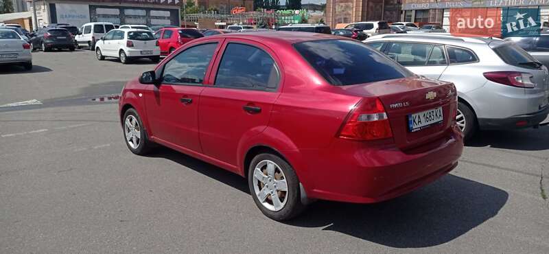 Седан Chevrolet Aveo 2006 в Киеве
