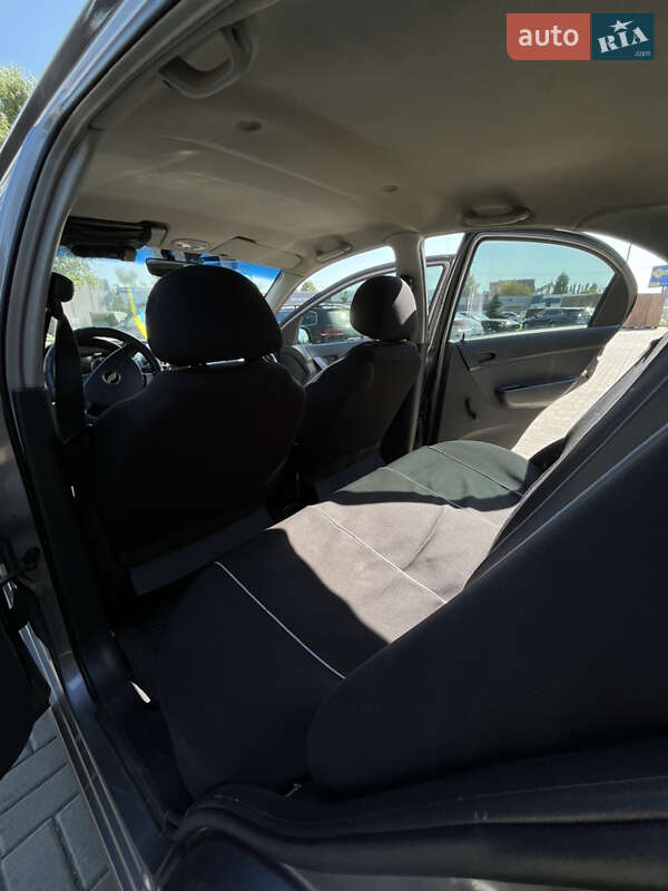 Седан Chevrolet Aveo 2006 в Софиевской Борщаговке