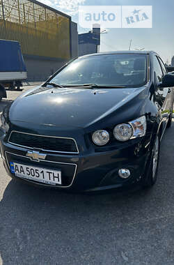 Седан Chevrolet Aveo 2012 в Києві