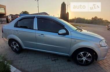 Седан Chevrolet Aveo 2008 в Чернівцях