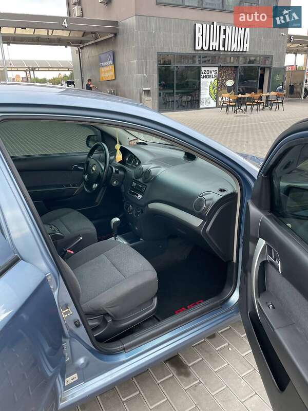 Седан Chevrolet Aveo 2006 в Киеве
