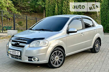 Седан Chevrolet Aveo 2007 в Прилуках