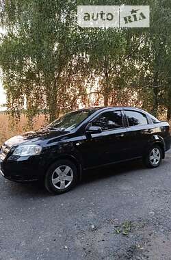 Седан Chevrolet Aveo 2011 в Сумах