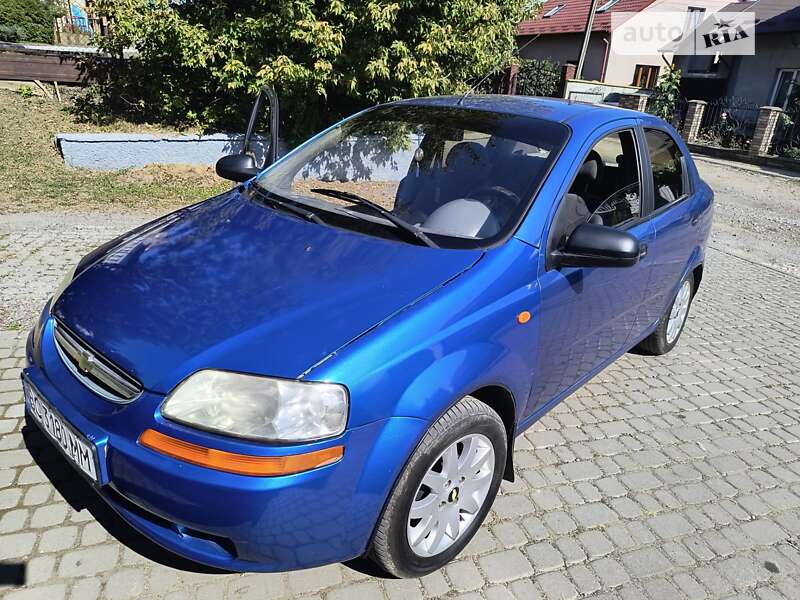 Седан Chevrolet Aveo 2005 в Мостиській