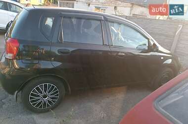 Хэтчбек Chevrolet Aveo 2006 в 