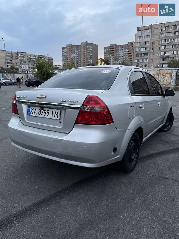 Седан Chevrolet Aveo 2008 в Киеве