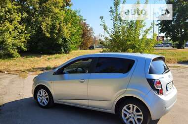 Хэтчбек Chevrolet Aveo 2012 в Киеве