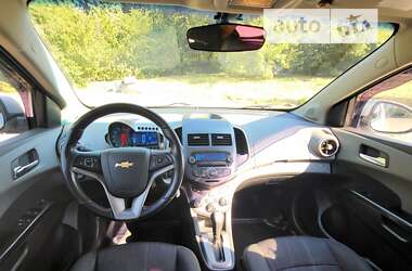 Хэтчбек Chevrolet Aveo 2012 в Киеве