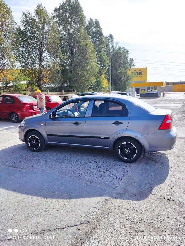 Седан Chevrolet Aveo 2007 в Дніпрі