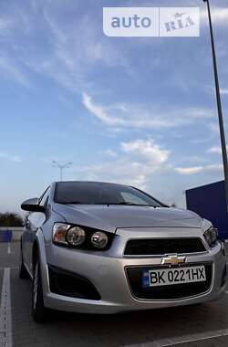 Хетчбек Chevrolet Aveo 2012 в Дубні