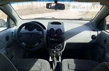 Седан Chevrolet Aveo 2005 в Кам'янському