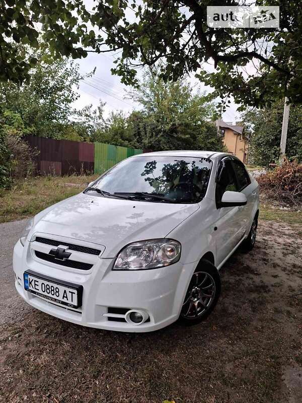 Седан Chevrolet Aveo 2007 в Днепре