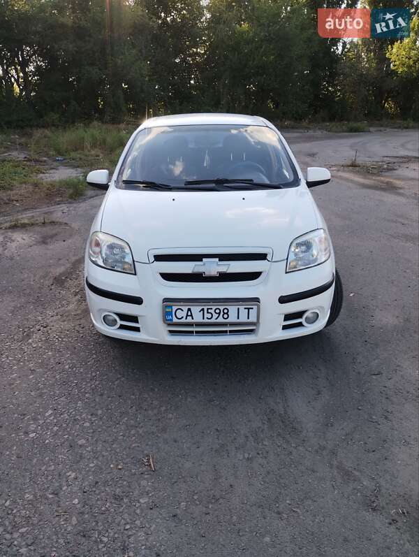 Седан Chevrolet Aveo 2008 в Умани