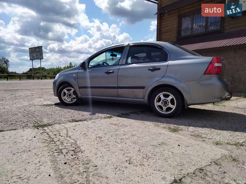 Седан Chevrolet Aveo 2007 в Харькове