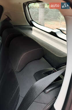 Хэтчбек Chevrolet Aveo 2011 в 