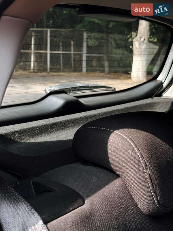 Хэтчбек Chevrolet Aveo 2011 в Черновцах