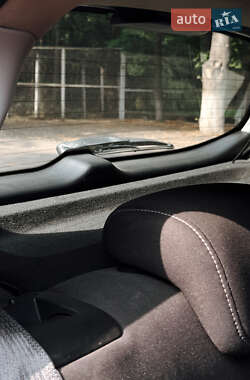 Хэтчбек Chevrolet Aveo 2011 в 