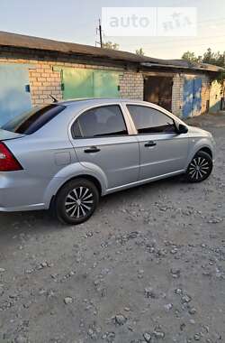 Седан Chevrolet Aveo 2010 в Павлограді