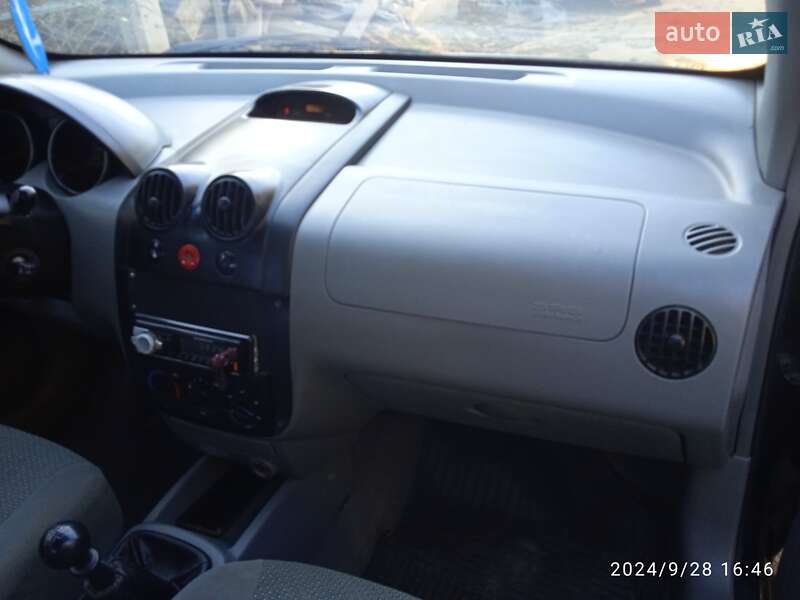 Седан Chevrolet Aveo 2005 в Одессе