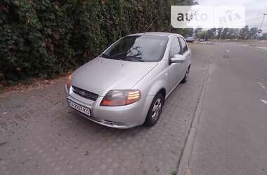 Седан Chevrolet Aveo 2006 в Києві