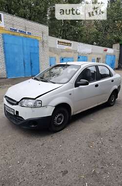 Седан Chevrolet Aveo 2004 в Киеве