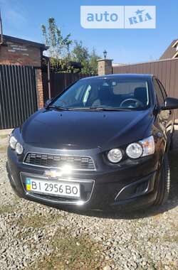 Седан Chevrolet Aveo 2012 в Миргороді