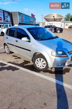 Хэтчбек Chevrolet Aveo 2006 в 