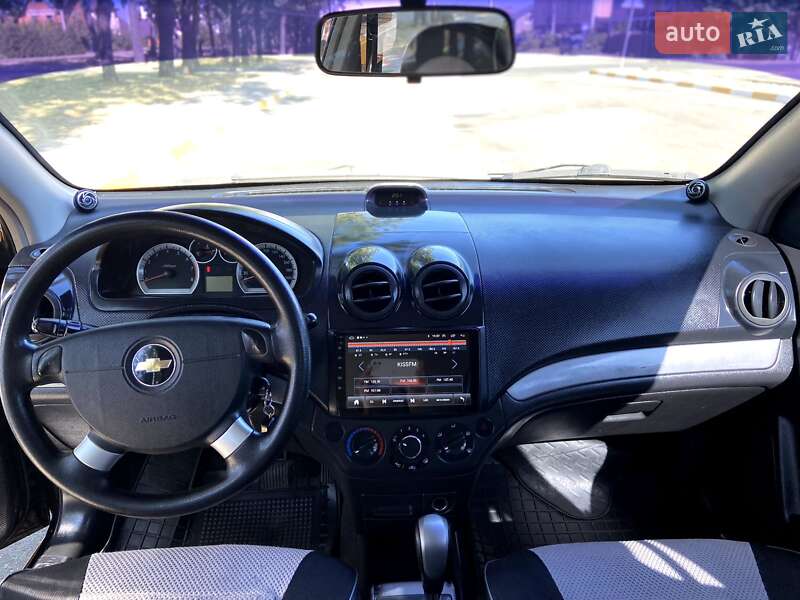 Седан Chevrolet Aveo 2006 в Киеве