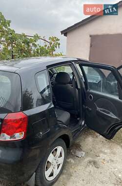 Хэтчбек Chevrolet Aveo 2006 в 