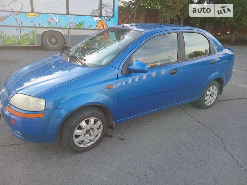 Седан Chevrolet Aveo 2005 в Ужгороді