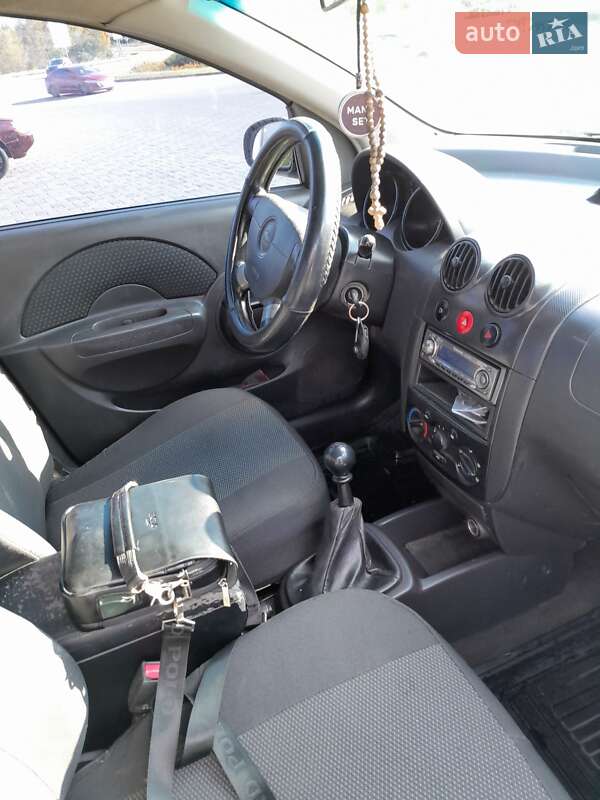 Седан Chevrolet Aveo 2006 в Запоріжжі
