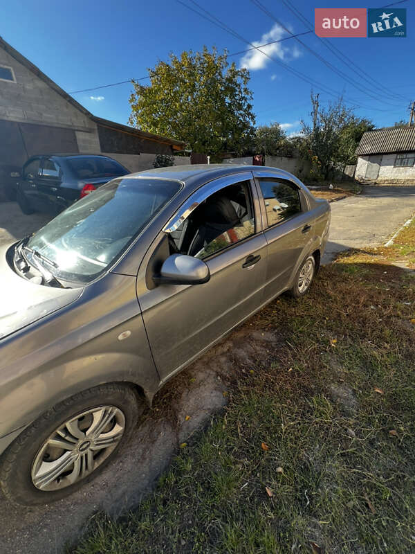 Седан Chevrolet Aveo 2006 в Мироновке