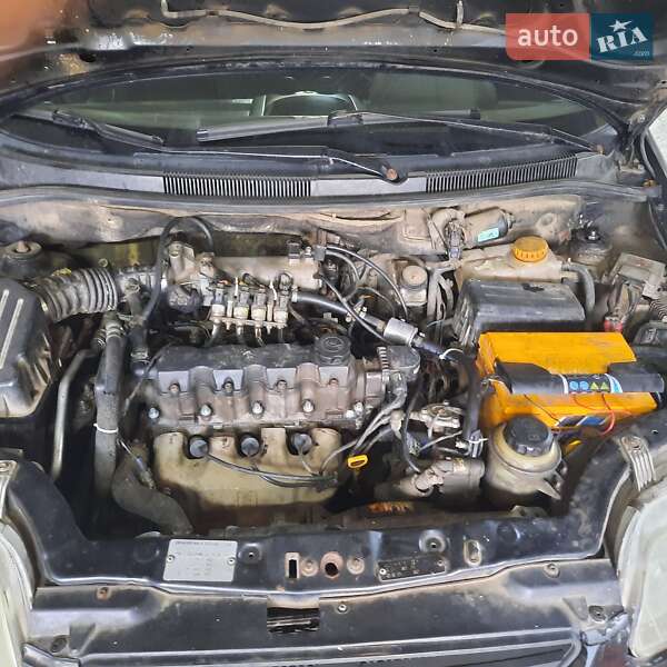 Седан Chevrolet Aveo 2005 в Одессе