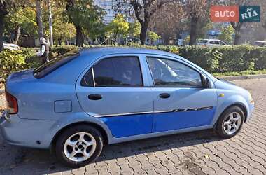Седан Chevrolet Aveo 2004 в 