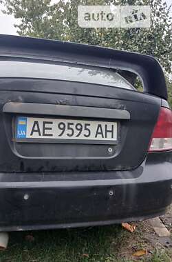 Седан Chevrolet Aveo 2005 в Днепре