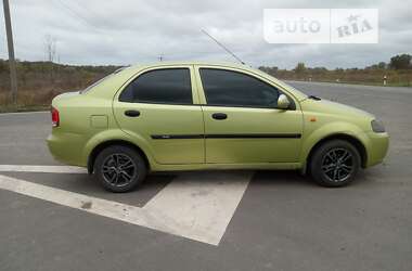 Седан Chevrolet Aveo 2005 в Нежине