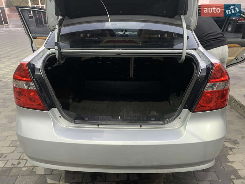 Седан Chevrolet Aveo 2007 в Запорожье