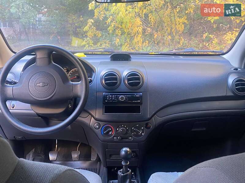 Седан Chevrolet Aveo 2006 в Києві